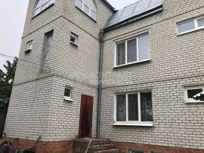 Продаж 3 поверхового будинку в Харкові