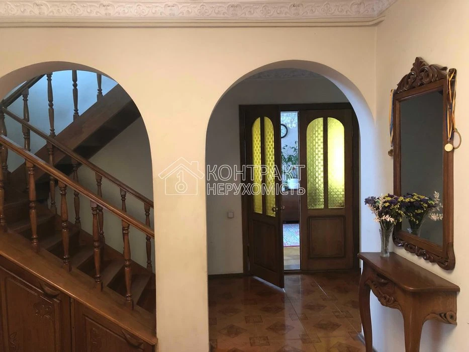 Продаж 3 поверхового будинку в Харкові
