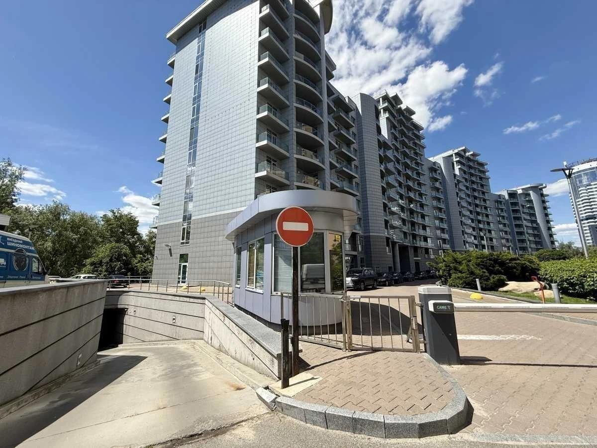 3-room apartment for sale 118 m², Raisy Okipnoi St., 18