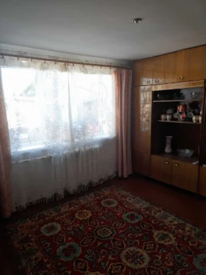 Продаж  будинка  район Басів. Е відновлення розглянемо.