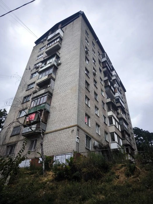 Without % Sale of 3-room apartment Laboratornyi lane 4. Pechersk. Tseg