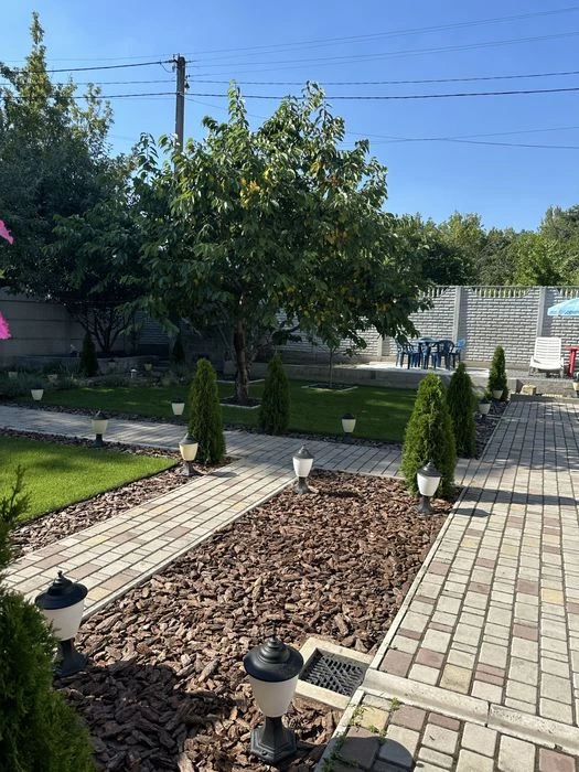 Продаж будинку-дачі проспект Богдана Хмельницького