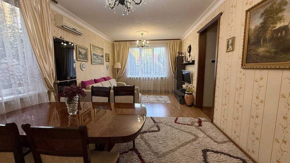 Продам автономный дом 200 кв.м. Золотые ключи, 8 соток. Цент