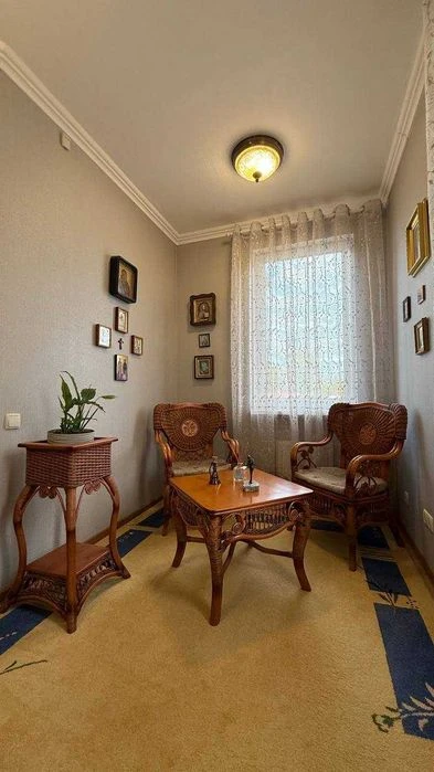 Продам автономный дом 200 кв.м. Золотые ключи, 8 соток. Цент