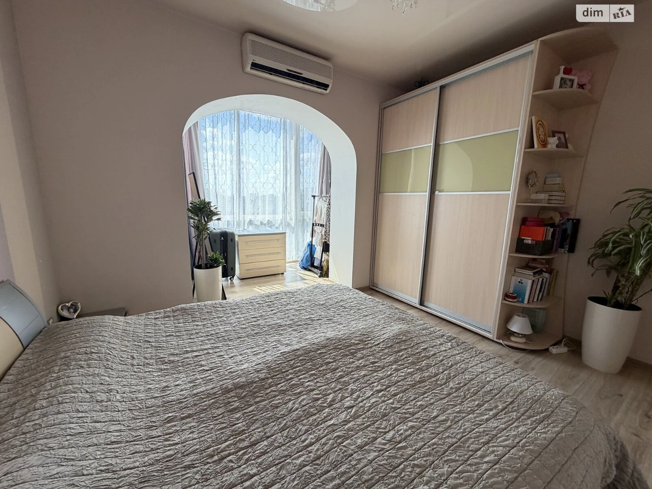 Продажа квартир Приморский.