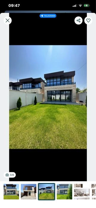 House on 16 fountains. Red brick and travertine. Plot -3 sq.