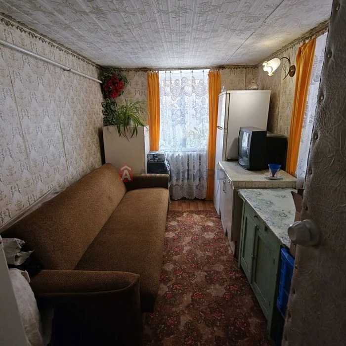 House for sale at 74 P. Chubynskoho Street.