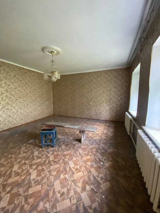 For sale a compact house in Lenselishche with a garage and a garden