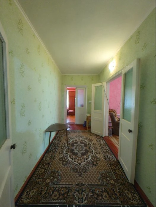 Sale of a solid house on 30 acres