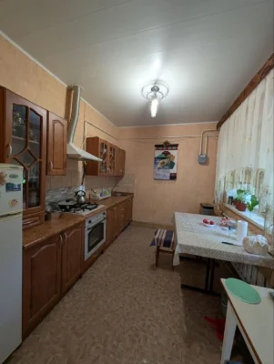 Sale of a solid house on 30 acres