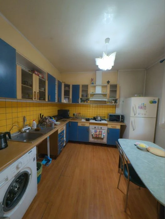 Sale of a cozy 2-story house
