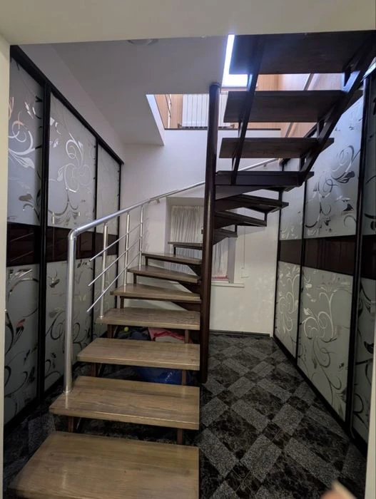 Sale of a cozy 2-story house