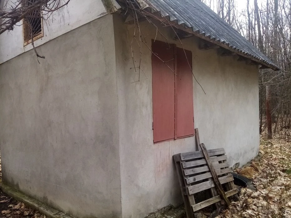 Продається дача з будиночком в Дем'янів ЛАЗ, який межує з лі