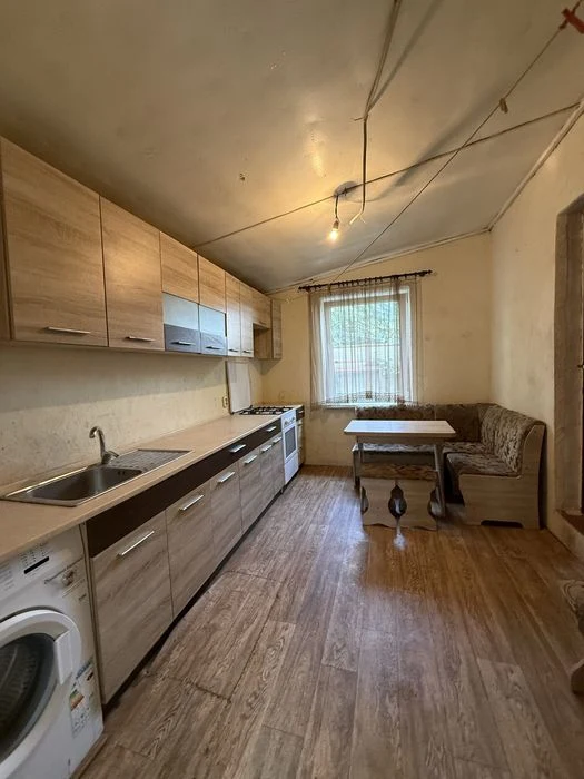 Продаж частини будинку біля 17 школи