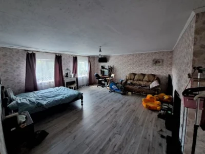 Продам будинок в центрі міста