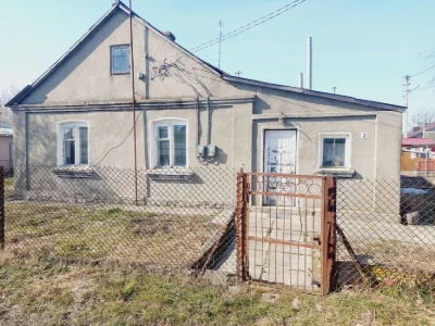 Продаж частини будинку.