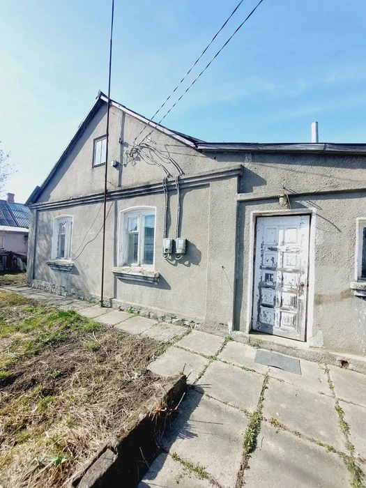 Продаж частини будинку.