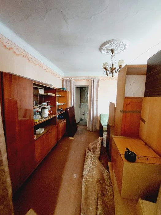 Продаж частини будинку.