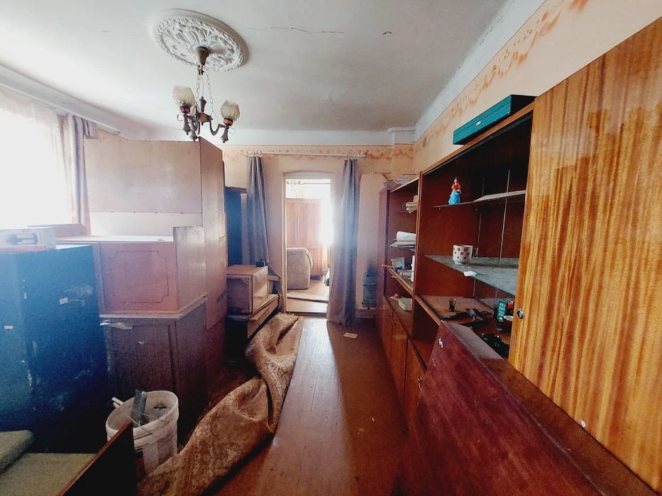 Продаж частини будинку.
