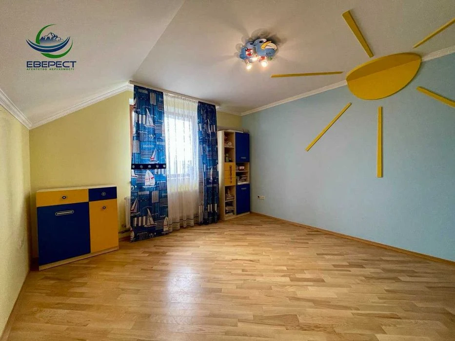 Продаж будинку на Липинському масиві