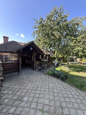 Продаж просторого будинку в Луцьку | 320 м² | 10 соток | вул