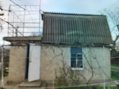 Продам дачу  поблизу  річки, поруч із  містом у затишному мі