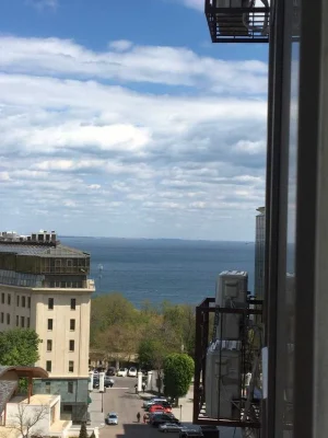 1 room for rent apartment with sea view 9 Zhemchuzhina