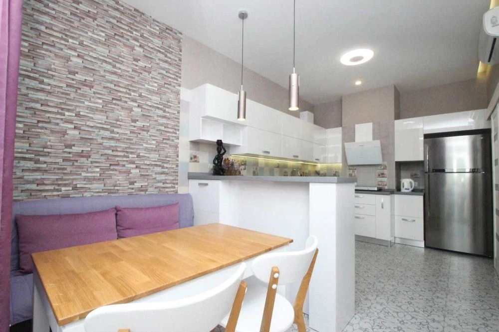 1 room for rent apartment with sea view 9 Zhemchuzhina