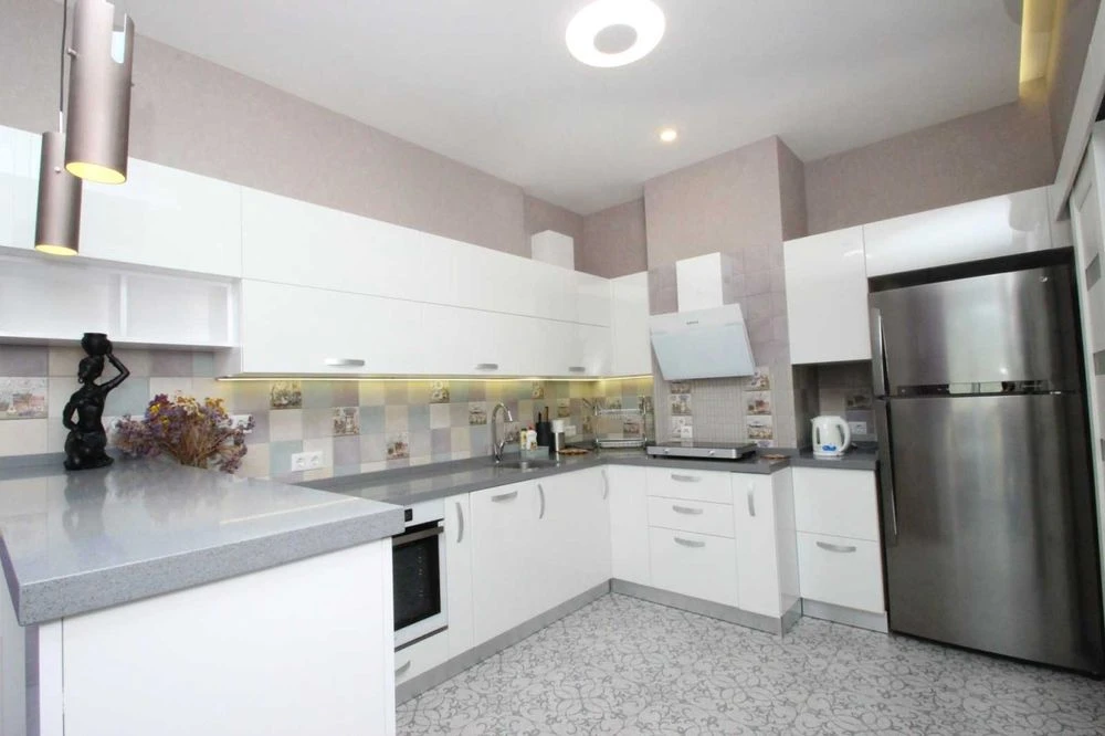 1 room for rent apartment with sea view 9 Zhemchuzhina