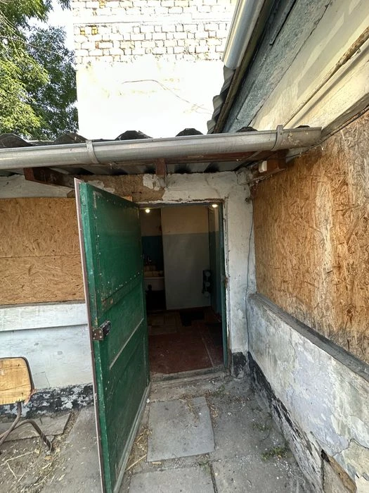 Продаю дом с гаражом в центре