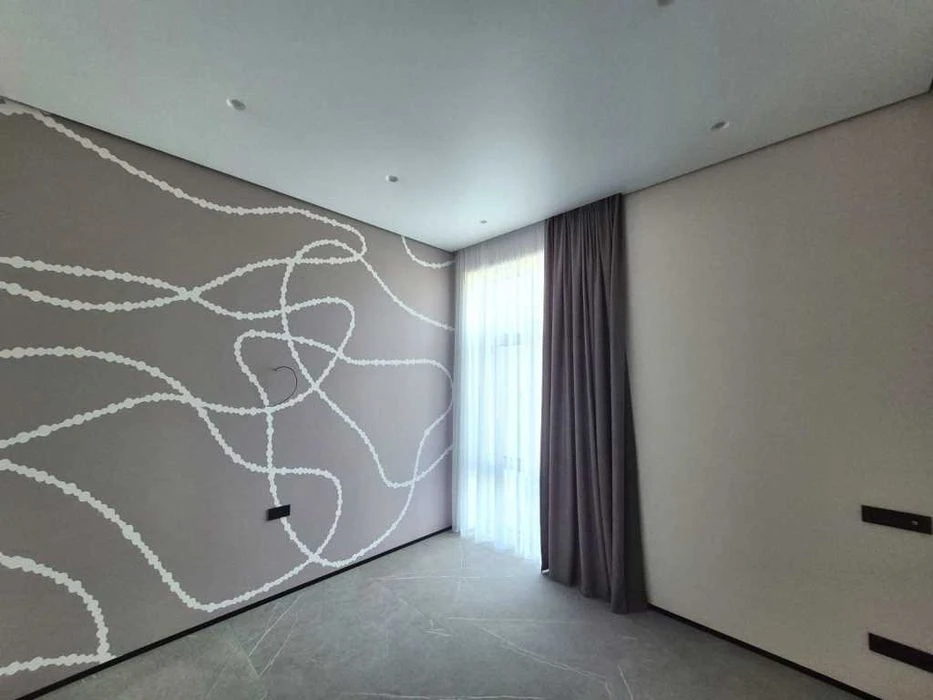 Продаж будинку з дизайнерським ремонтом!!