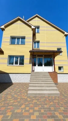 Продаж просторого будинку площею 300 м² у затишному котеджно
