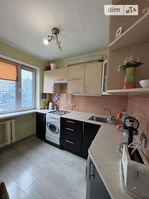 For sale 2-room apartment 47 sq. m on Kharkivske highway 18 • ID 34733