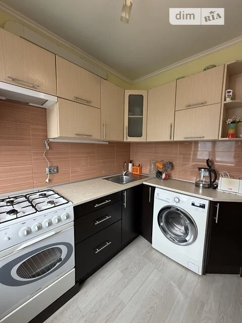 For sale 2-room apartment 47 sq. m on Kharkivske highway 18 • ID 34733