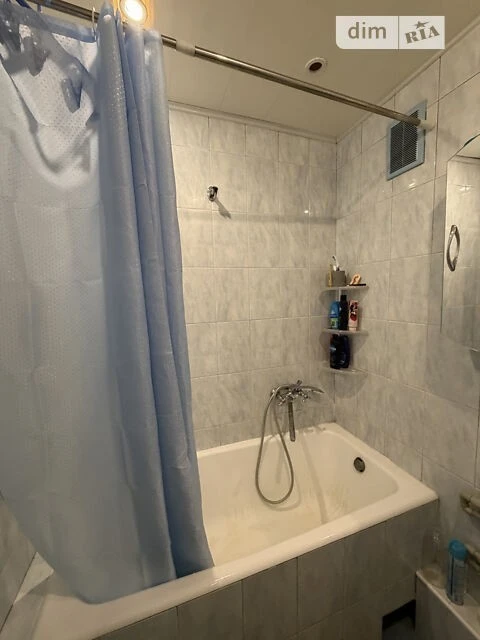 For sale 2-room apartment 47 sq. m on Kharkivske highway 18 • ID 34733