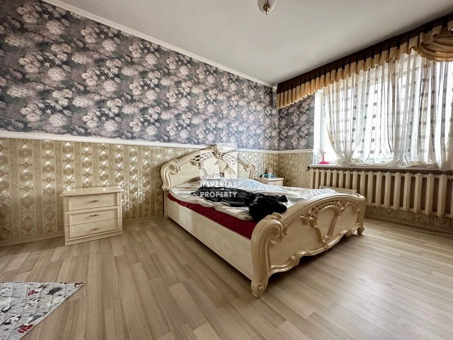 Продам великий будинок в Ужгороді! Підійде під комерційні пр