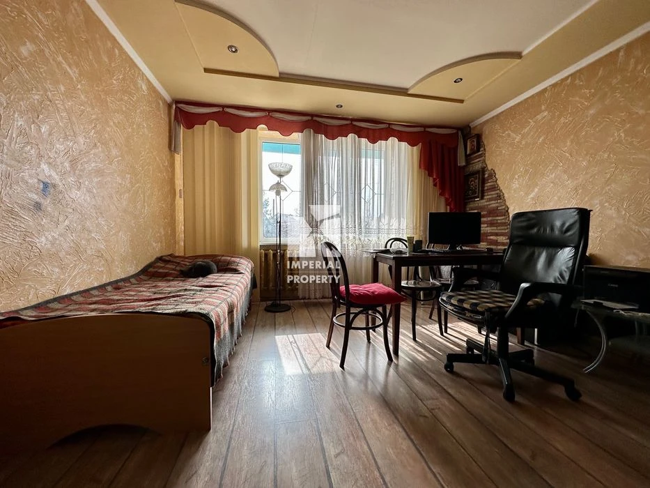 Продам великий будинок в Ужгороді! Підійде під комерційні пр