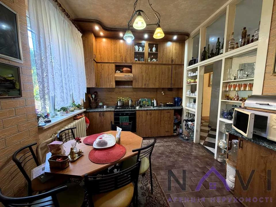Будинок. Ужгород, Митна вул.