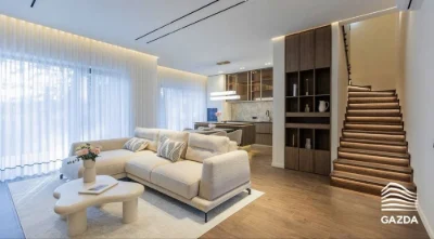 Продаж таунхаусу поряд з лісом
