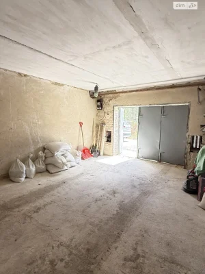 Продаж Місце в гаражному кооперативі Бам