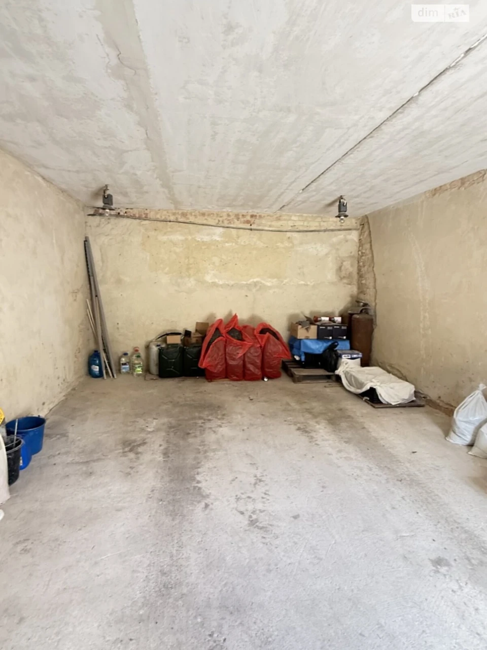 Продаж Місце в гаражному кооперативі Бам