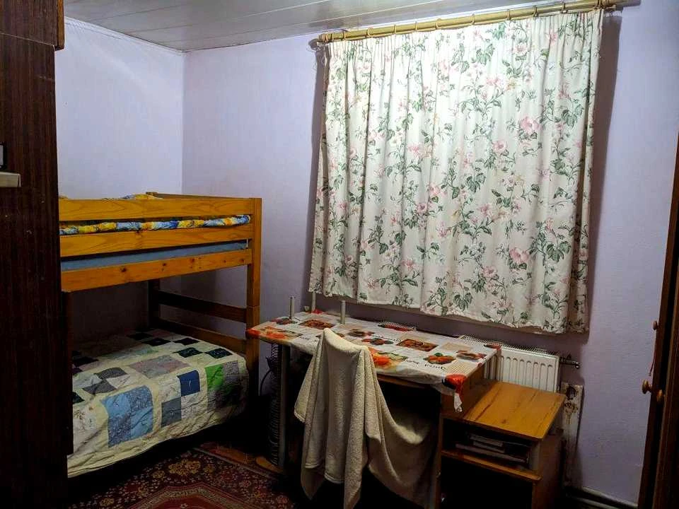 Будинок. Полтава, Пост-Острівська вул.