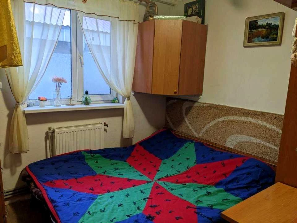 Будинок. Полтава, Пост-Острівська вул.