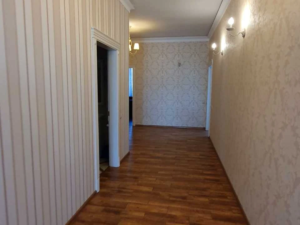 Будинок. Ужгород, Іспанська