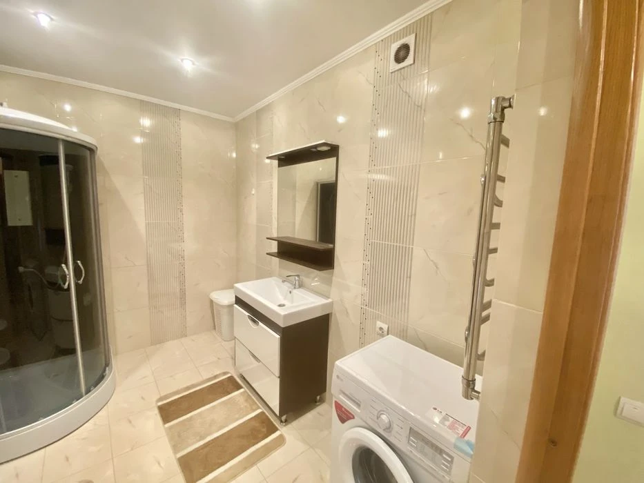 Sale of a large 1-room apartment. Ivasyuka Street. Newly built building
