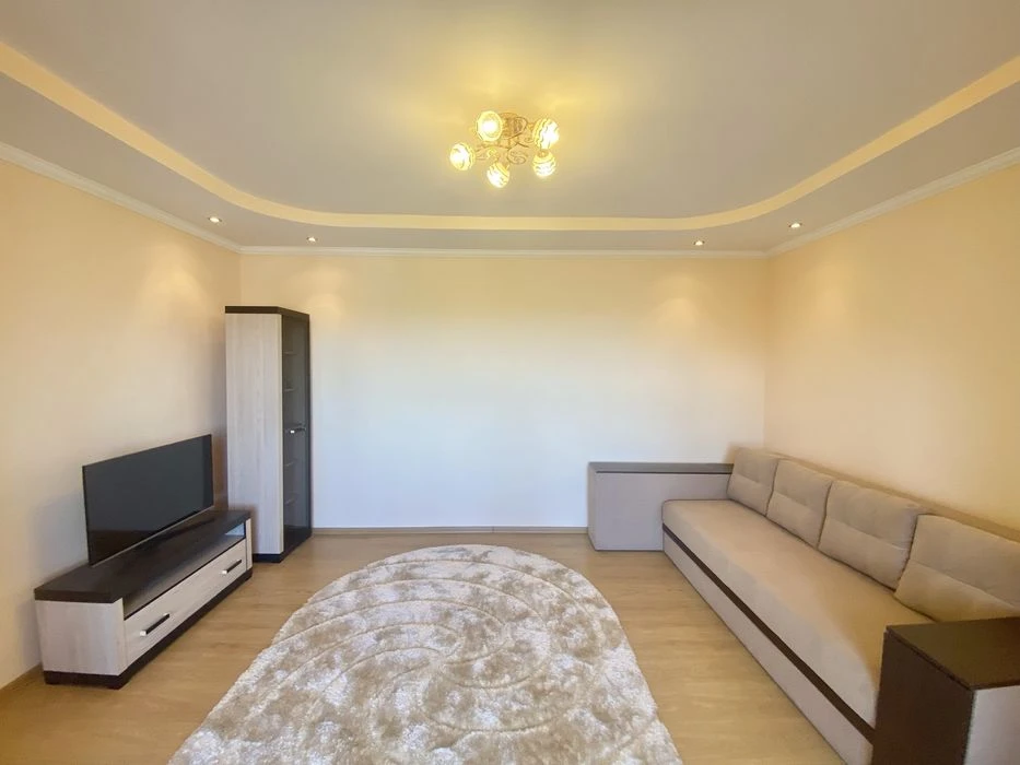 Sale of a large 1-room apartment. Ivasyuka Street. Newly built building
