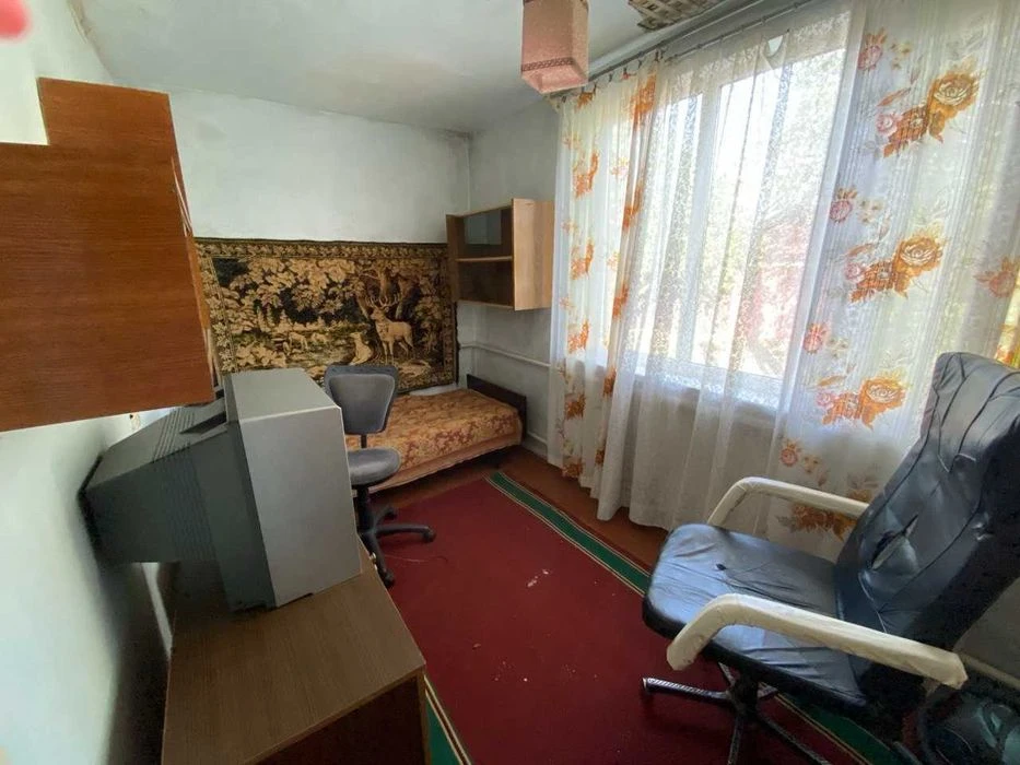 Частина будинку, 3 кімнати, 2 гаража, район Можайського