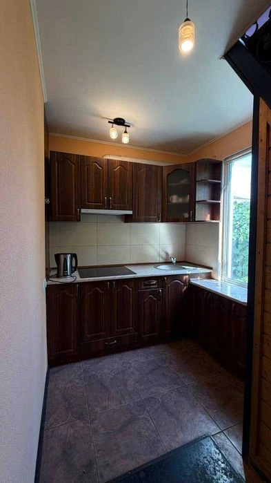 Продаж будинку Чіковані/Симиренківська