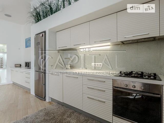 Продаж 3к квартири 160 кв. м на вул. Велика Васильківська 29