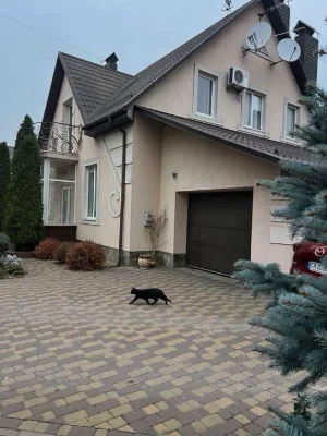 Продаж! Будинок розташован поряд міста Черкаси